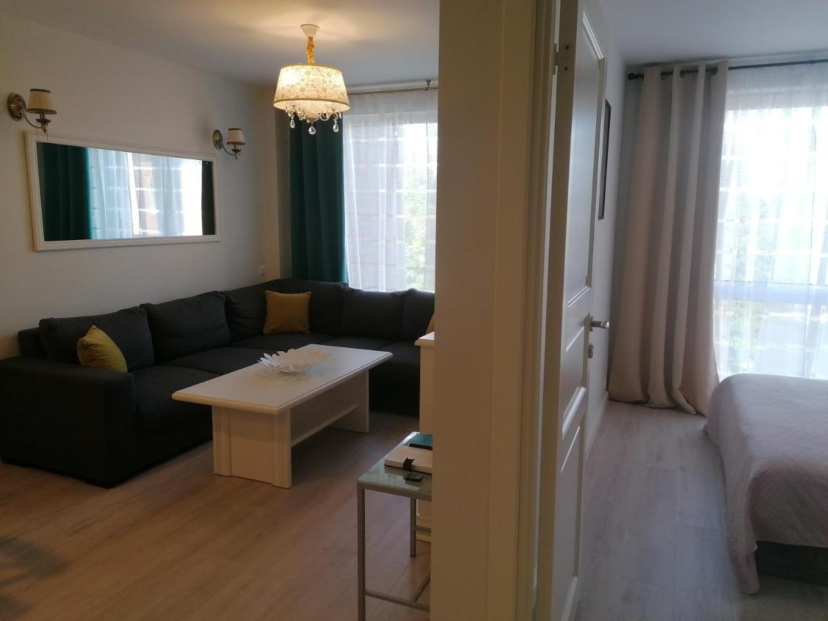 Romos Apartamentai Klaipedoje クライペダ エクステリア 写真