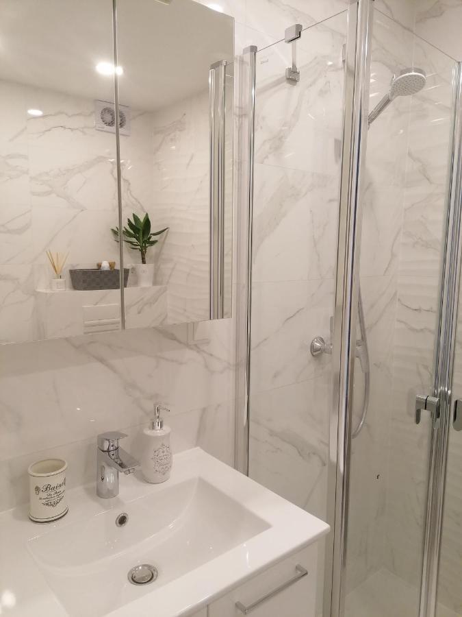 Romos Apartamentai Klaipedoje クライペダ エクステリア 写真